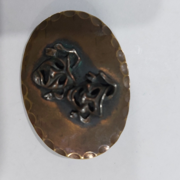 ⚠️⚠️SOLD⚠️⚠️Vintage oval brooch - Picture 1 of 5